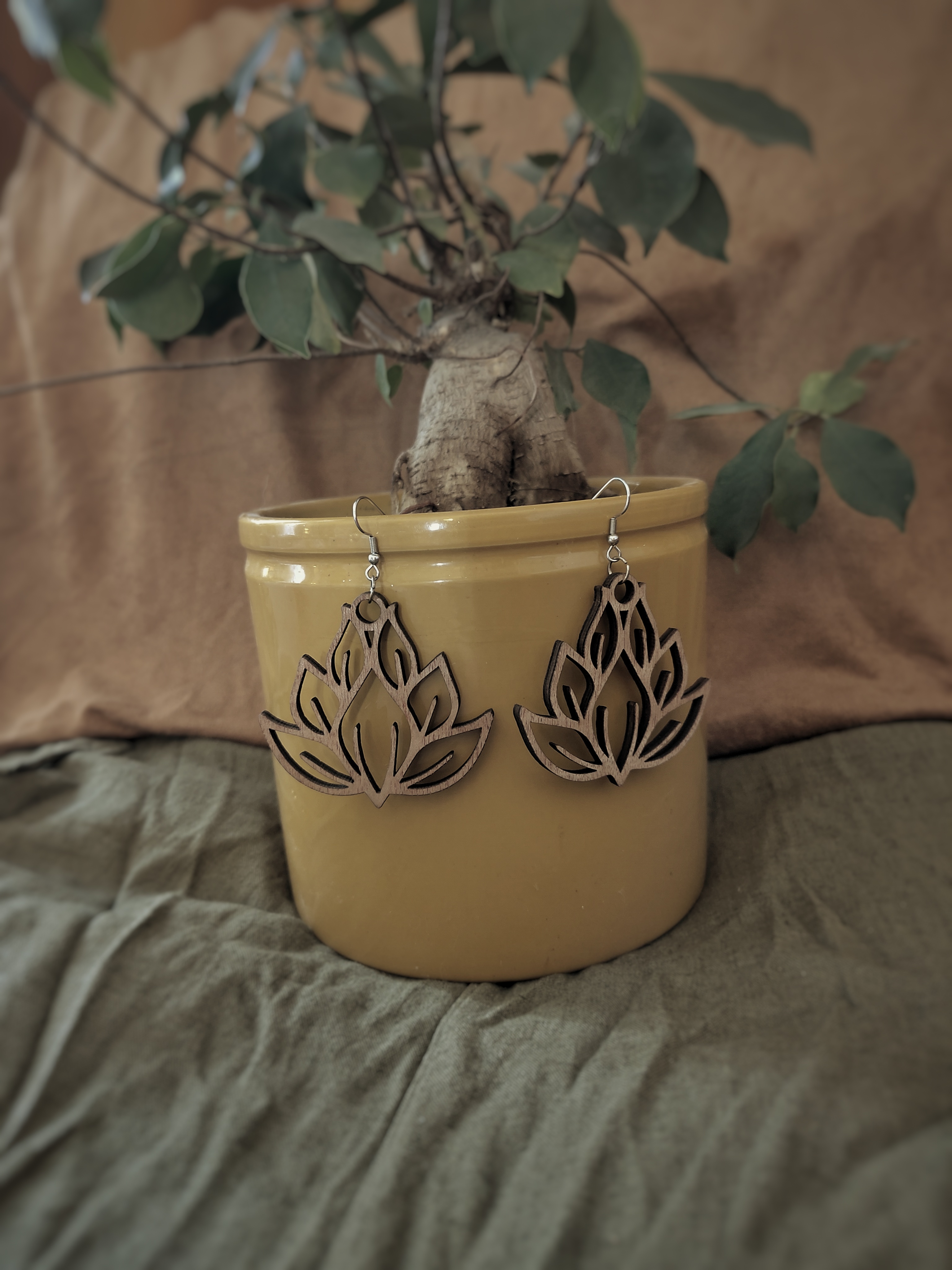 Lotuses L